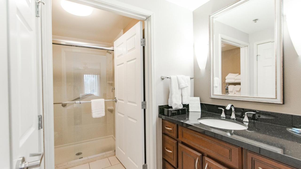 Staybridge East By Ihg Hotel