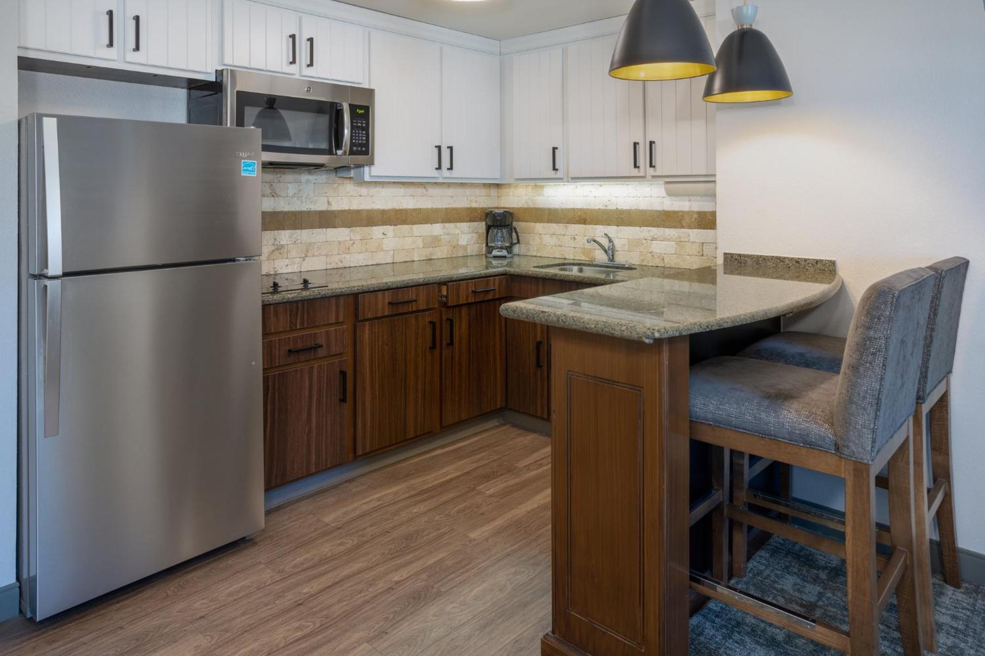 Staybridge East By Ihg Hotel